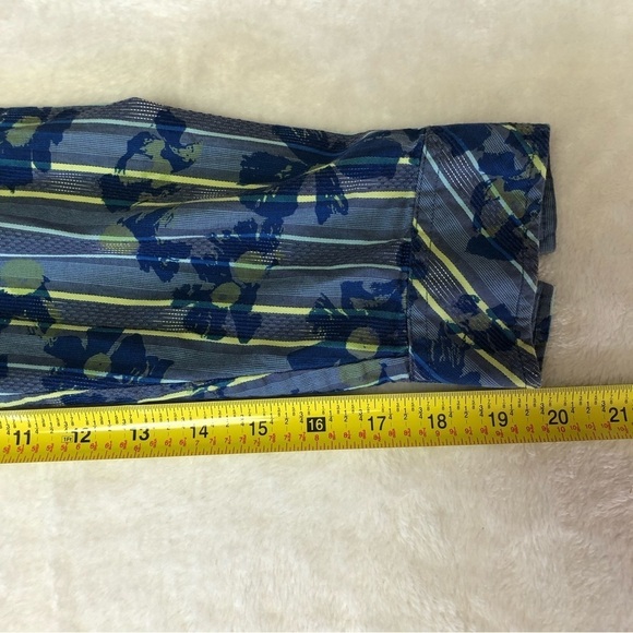 Patagonia Blue & Yellow Flowers Pattern Pearl Snaps Long Sleeve Shirt Size Med - Picture 6 of 8